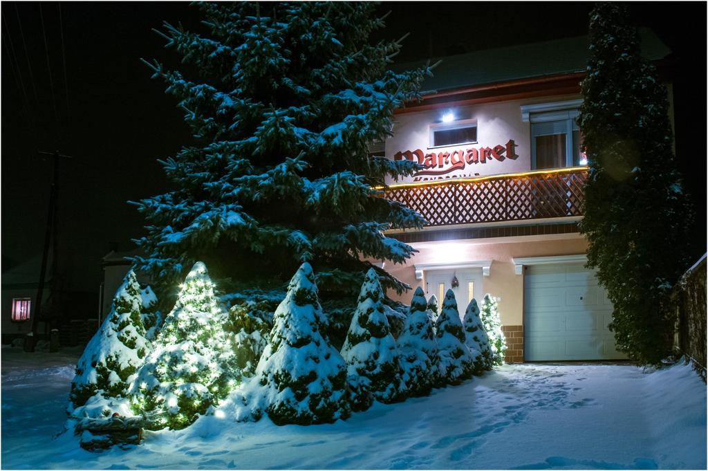 Margaret Apartman Egerszalók Kamer foto